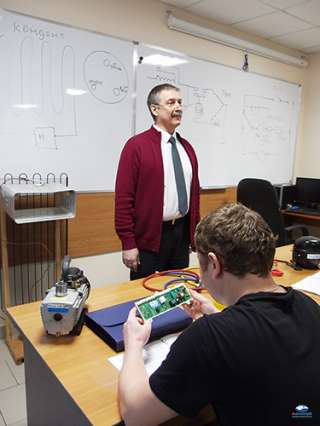 Преподаватель по ремонту бытовой техники