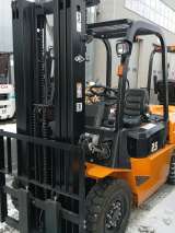 Новый автопогрузчик HC CPCD25N-RW10 г/п 2500 кг Isuzu