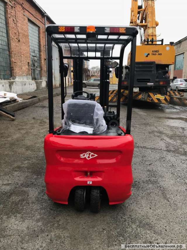 Трехопорный электропогрузчик HC CPDS15-AC3 г/п 1500