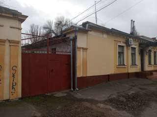 Пол дома в центре города Николаева под офис