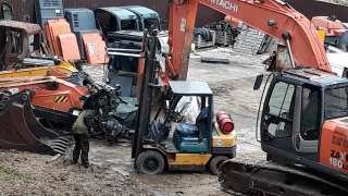 Запчасти Хитачи Hitachi Komatsu Cat Hyundai JCB для экскаваторов бульдозеров погрузчиков