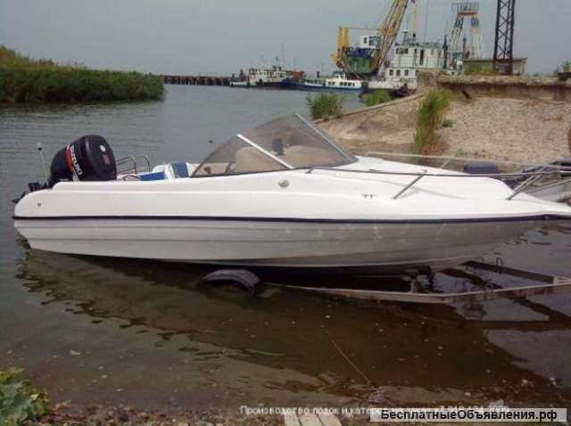 Лодка пластиковая Дельфин 650