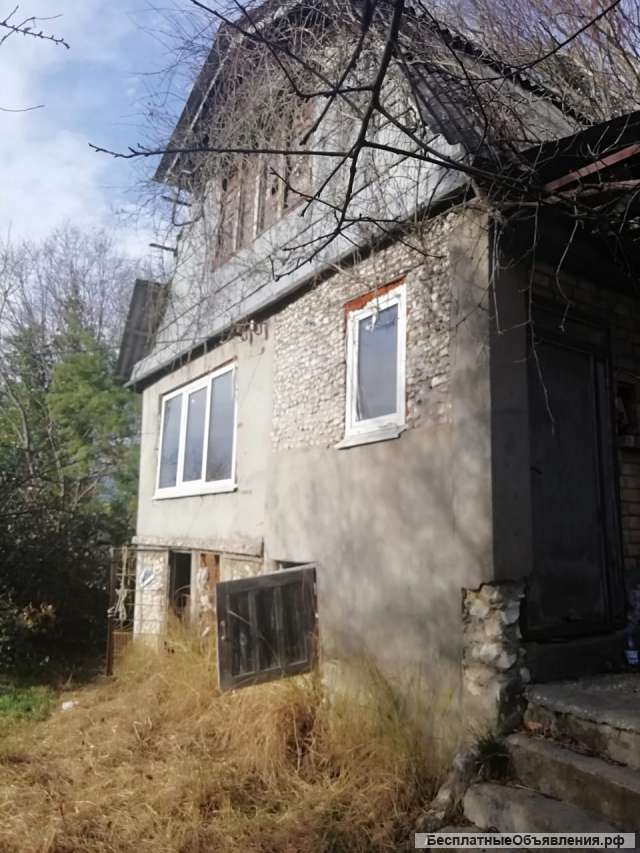 Земельный участок с домом в Адлере