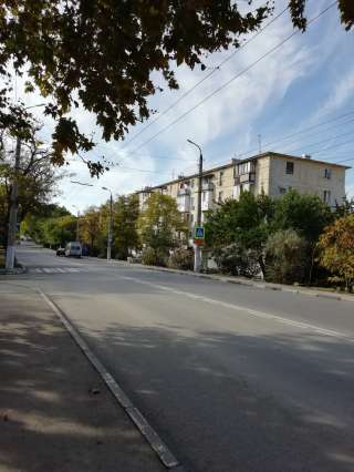 Двухкомнатную квартиру, Стрелецкая бухта, ул. Гагарина, 32
