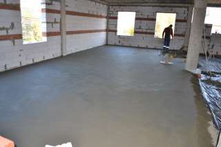 Полусухая механизированная стяжка пола