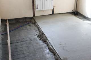 Стяжка пола полусухая механизированным способом