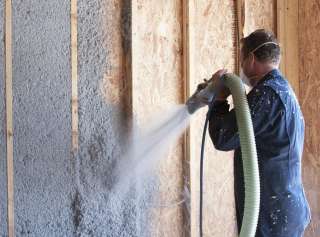 Услуги по утеплению домов эковатой