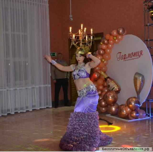 Светодиодное шоу и восточные танцы