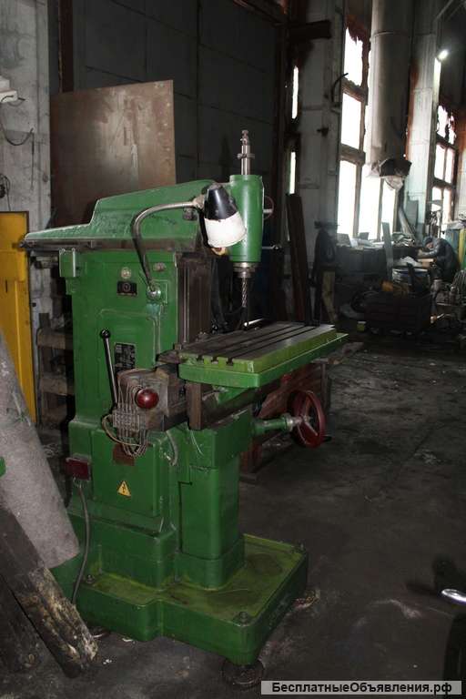 Станок универсально фрезерный СФ676