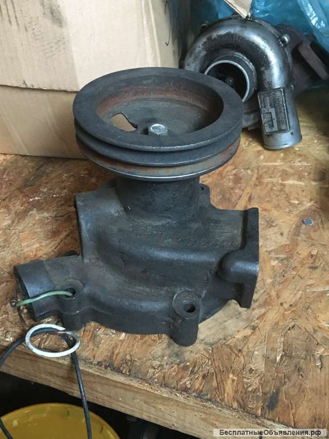 Помпа водяная на камаз 5320