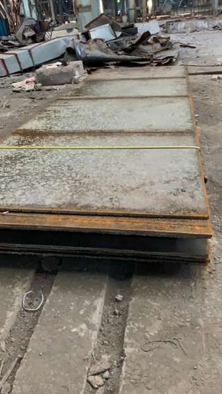 Листовой вторичный деловой металлопрокат по 25.000 руб. за тонну