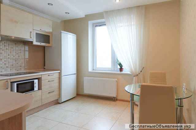 Новая 1-я квартира посуточно Киев рядом "Охматдет" м. Лукьяновская