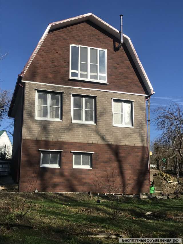 Современный дом трехэтажный 100 кв. м.