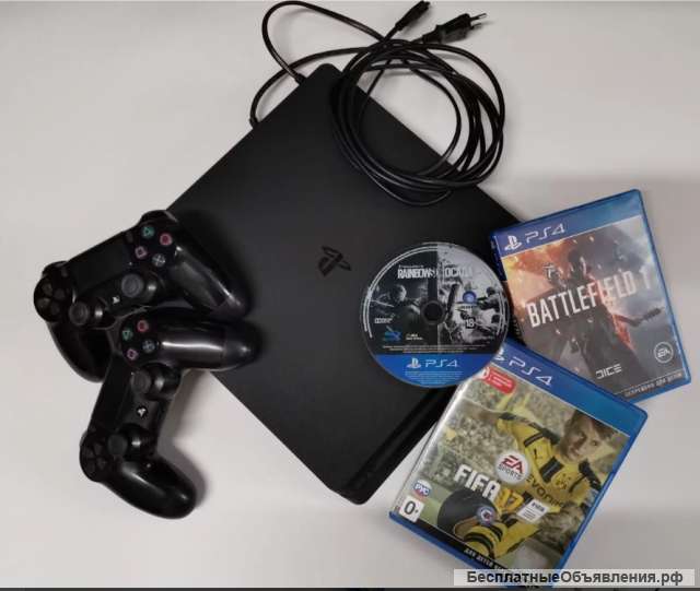 Игровая приставка Sony PS4+2 джойстика+3 игры