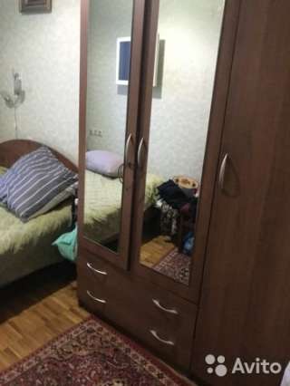 Кровать, шкаф