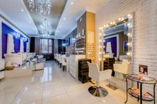 Салон красоты рядом с метро Ломоносовская