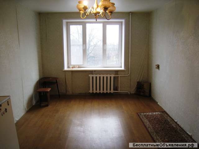 Комната в хорошем состоянии г. Серпухов, дешево.