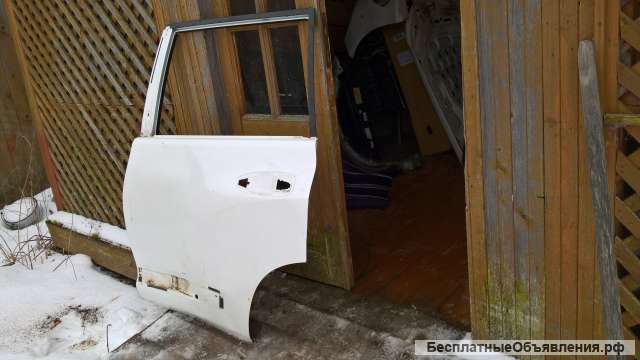 Дверь задняя левая для Лексус Ж Икс 460. Lexus GX 460.