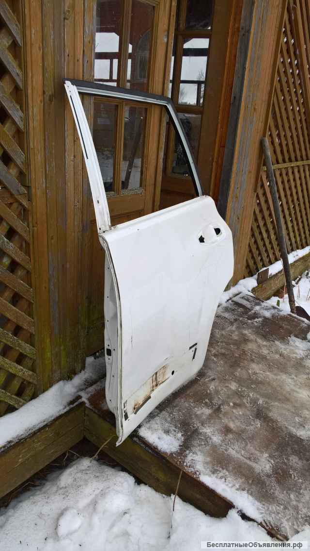 Дверь задняя левая для Лексус Ж Икс 460. Lexus GX 460.