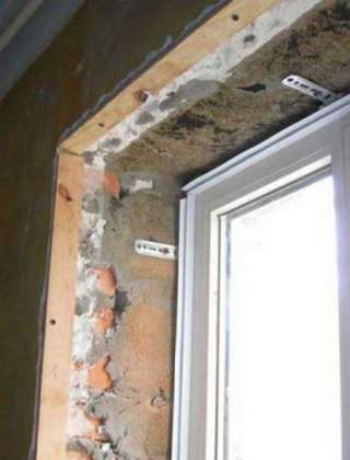 Установка пластиковых подоконников и откосов