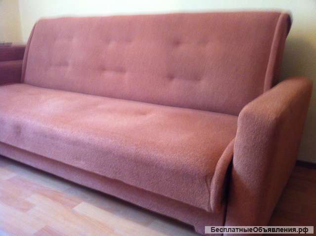 Диван-кровать б/у