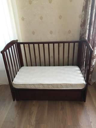 Детская кроватка Кубаньлесстрой Лель с матрасом