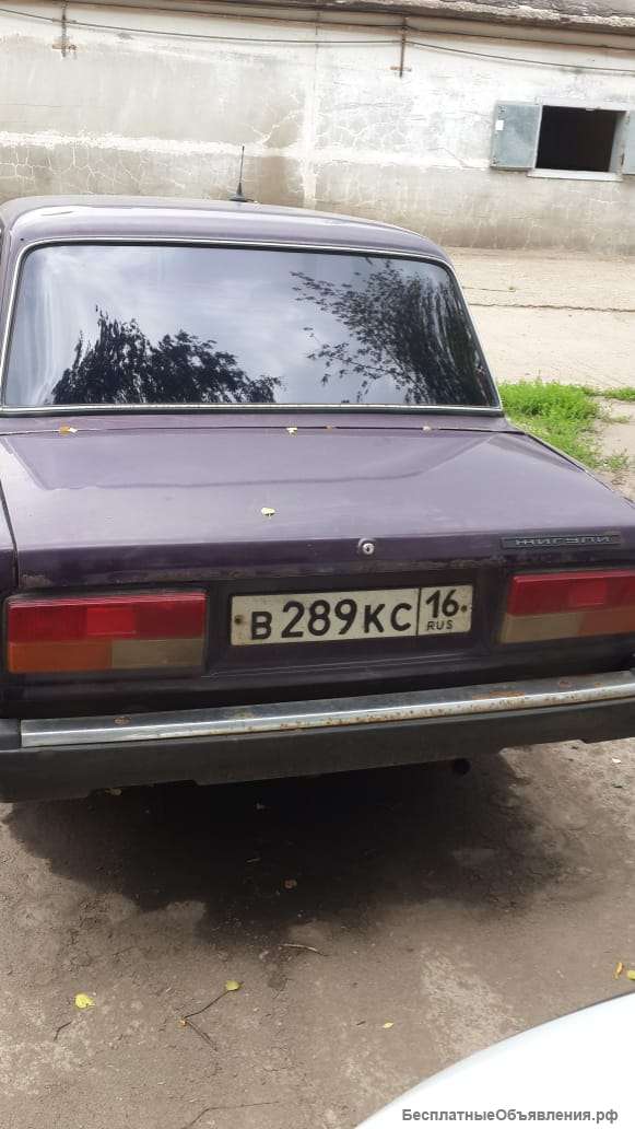 Автомобиль ВАЗ-21074
