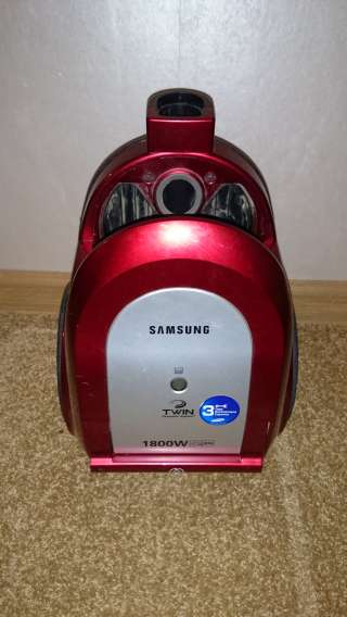 Пылесос SAMSUNG SC6570 1800 Вт на запчасти