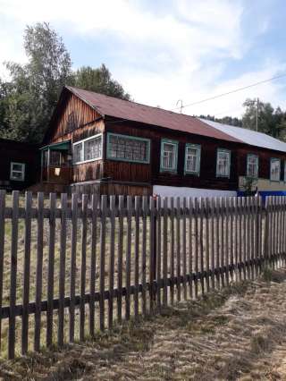 3-х комнатная квартира в 2-х квартирном доме в г Артёмовске Курагинско р-на