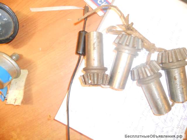 Шестерня вертикального валика 308-65-4