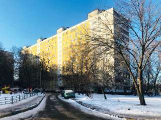 1 комнатная, теплая квартира с свежим евроремонтом, на 4 этаже, в 370 м. от ст. метро Бибирево