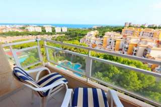 Недвижимость в Испании, Квартира с видами на море в Кампоамор, Коста Бланка, Испания