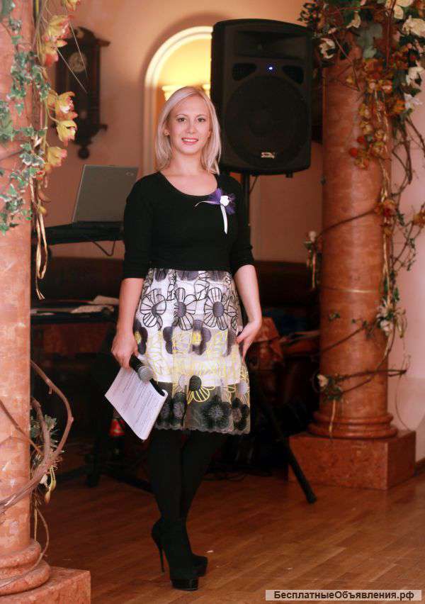 Ведущая и ди джей на Новогодние праздники