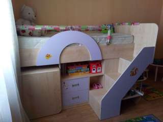 Кровать - чердак детская, со столом и шкафом