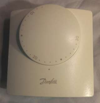 Комнатный термостат "Danfoss"