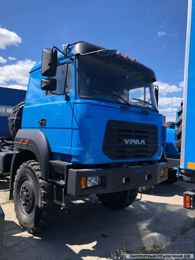 В продаже грузовая техника Урал седельный тягач. 35123 .
