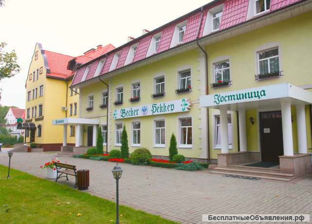 Требуется бармен-официант