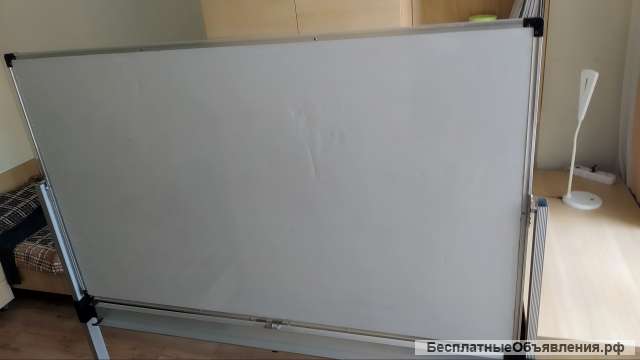 Магнитно-маркерная доска на колесиках