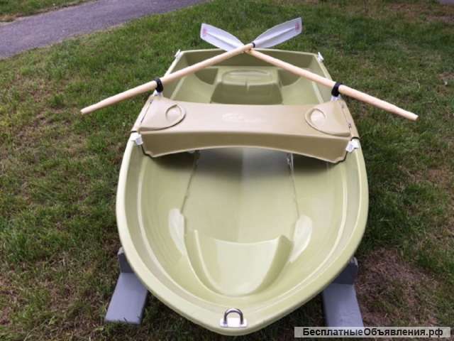 Гребная лодка Шарк-240