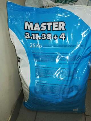 Удобрение Мастер 3.11.38+4 Valagro1 кг