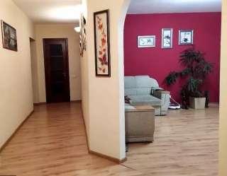 3 комнатная квартира на Подолье