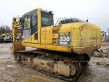 Гусеничный экскаватор KOMATSU PC230, 23 т, габарит