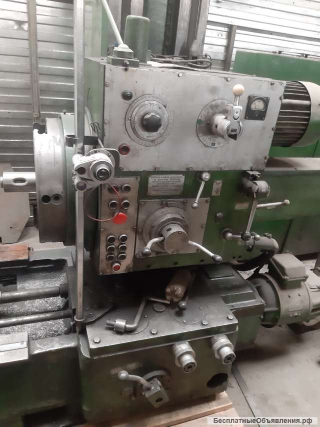 Горизонтально-расточной станок 2Л614