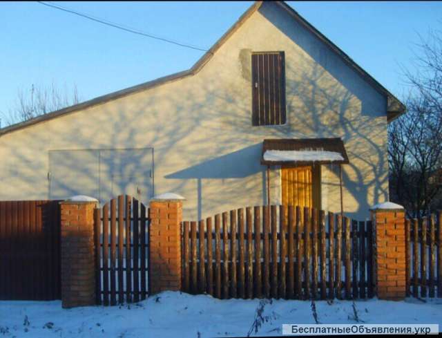 Дом в священном месте. 2 дома +гараж на одном участке, Тернопольская область