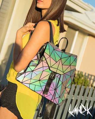 Неоновый рюкзак