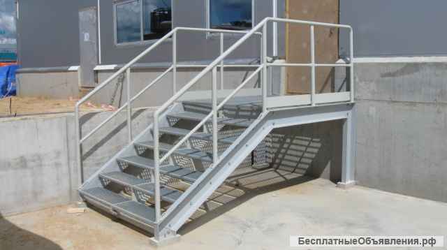 Металлические лестницы (поручни, ограждения) от производителя