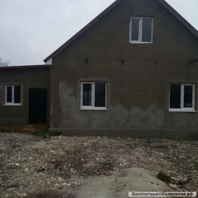 Просторный, тёплый, новый дом с хозпостройками