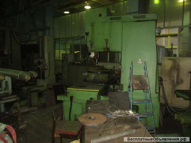 Станок универсальный координатно-расточной 2Д450