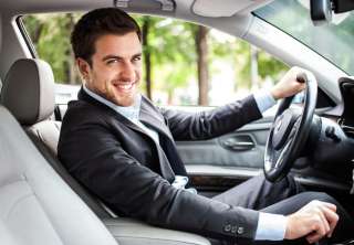 Требуется водитель-менеджер