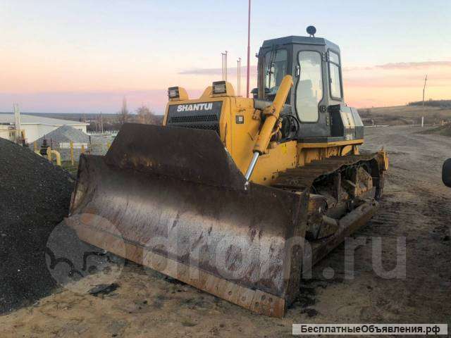 Бульдозер Shantui SD16